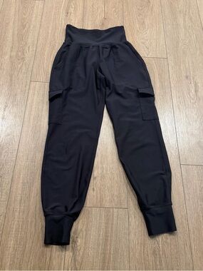 Old navy powersoft Women's High-Waist Black Cargo Jogger Pants, XS
